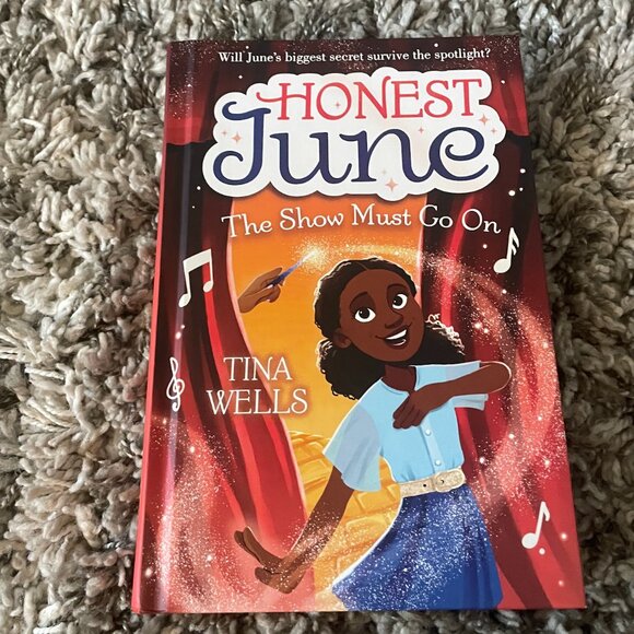 Books - Picture 3 of 8